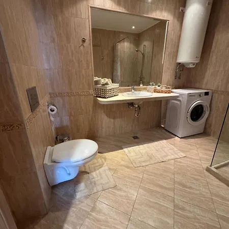 South Bay * 瓦爾納