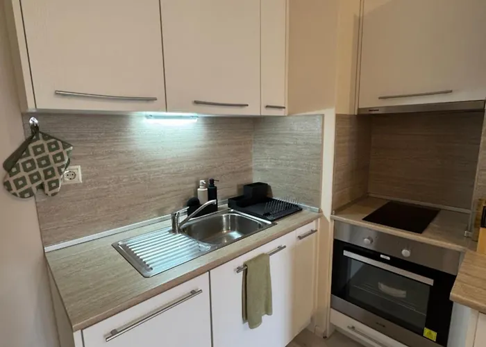 South Bay * 瓦爾納